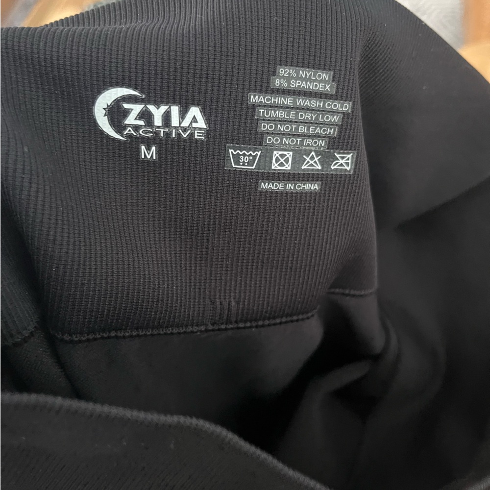 Zyia Black Angle Performance High Rise Tight - Picture 6 of 6